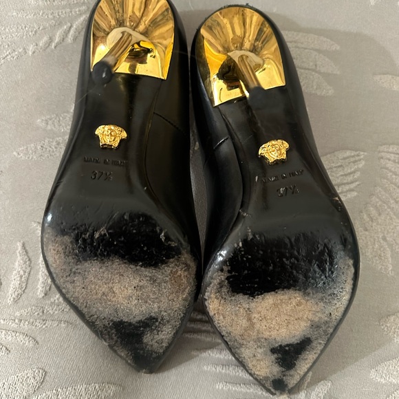 Versace Black and Gold Women's Heels - Picture 6 of 6